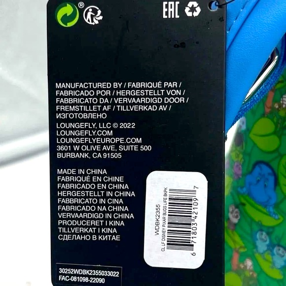 LOUNGEFLY DISNEY PIXAR A BUG'S LIFE - COLLAGE MINI BACKPACK NWT - Picture 12 of 13